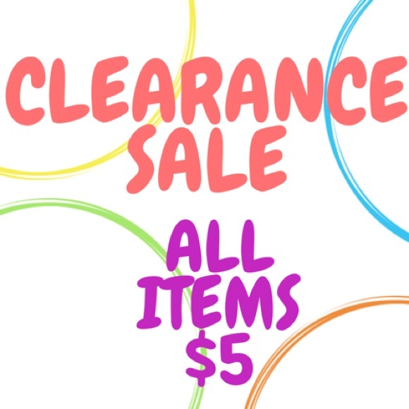 Graphic Tee -  Love - Loose Fit ❤️💜 - Picture 6 of 6